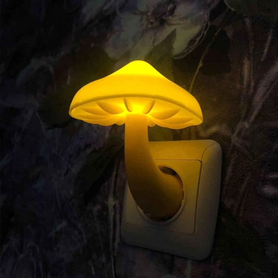 Mushroom Light: Whimsical Illumination for Any Space