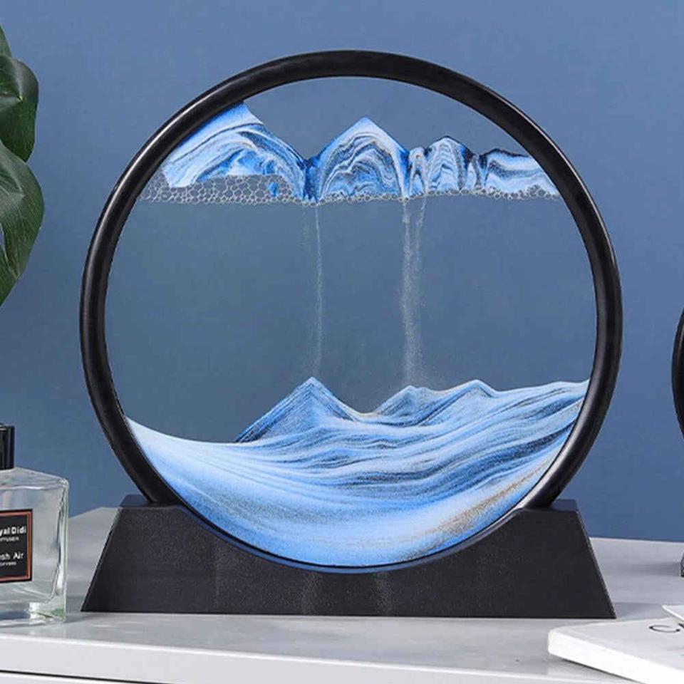 Dynamic Moving Sandscape: Mesmerizing Kinetic Desktop Display