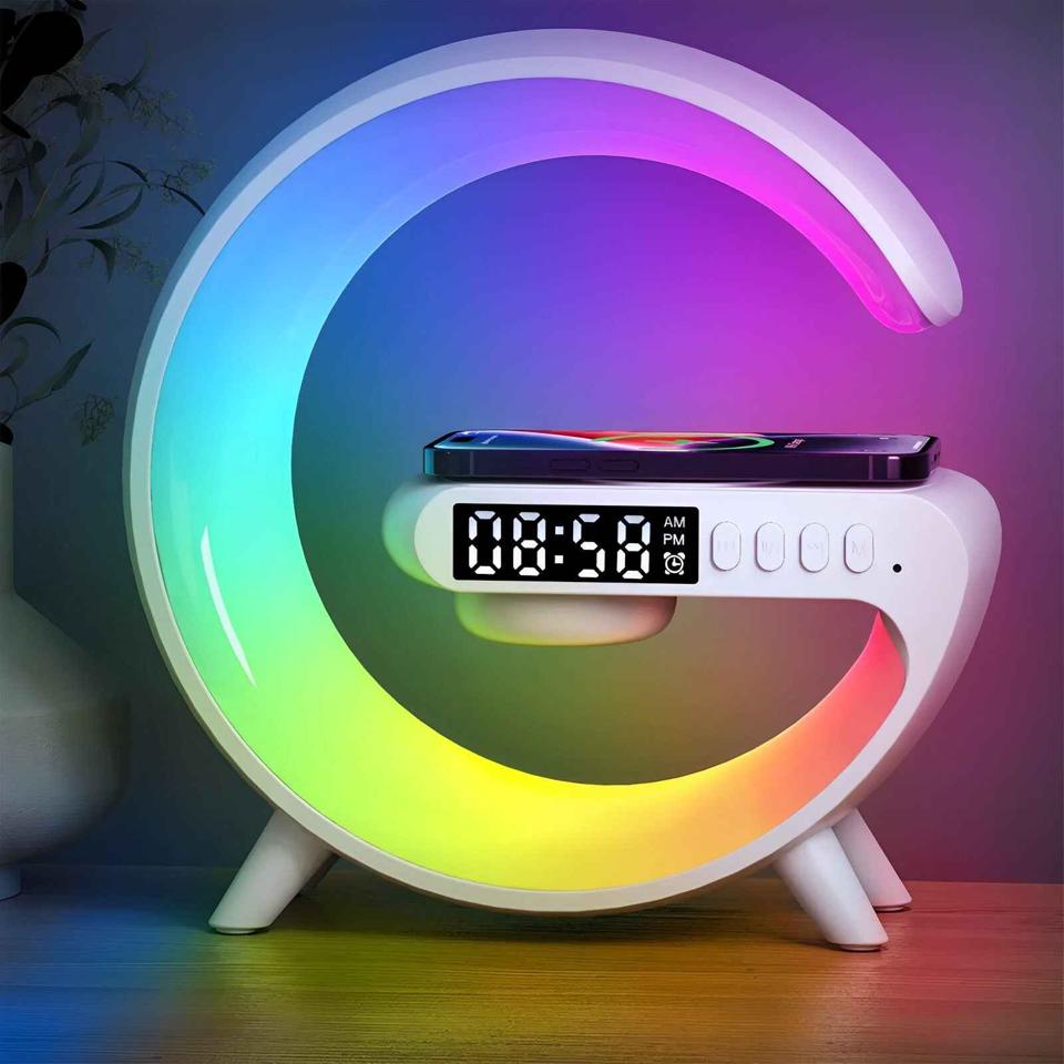 Digital Desk Clock: Modern Timekeeping Essential